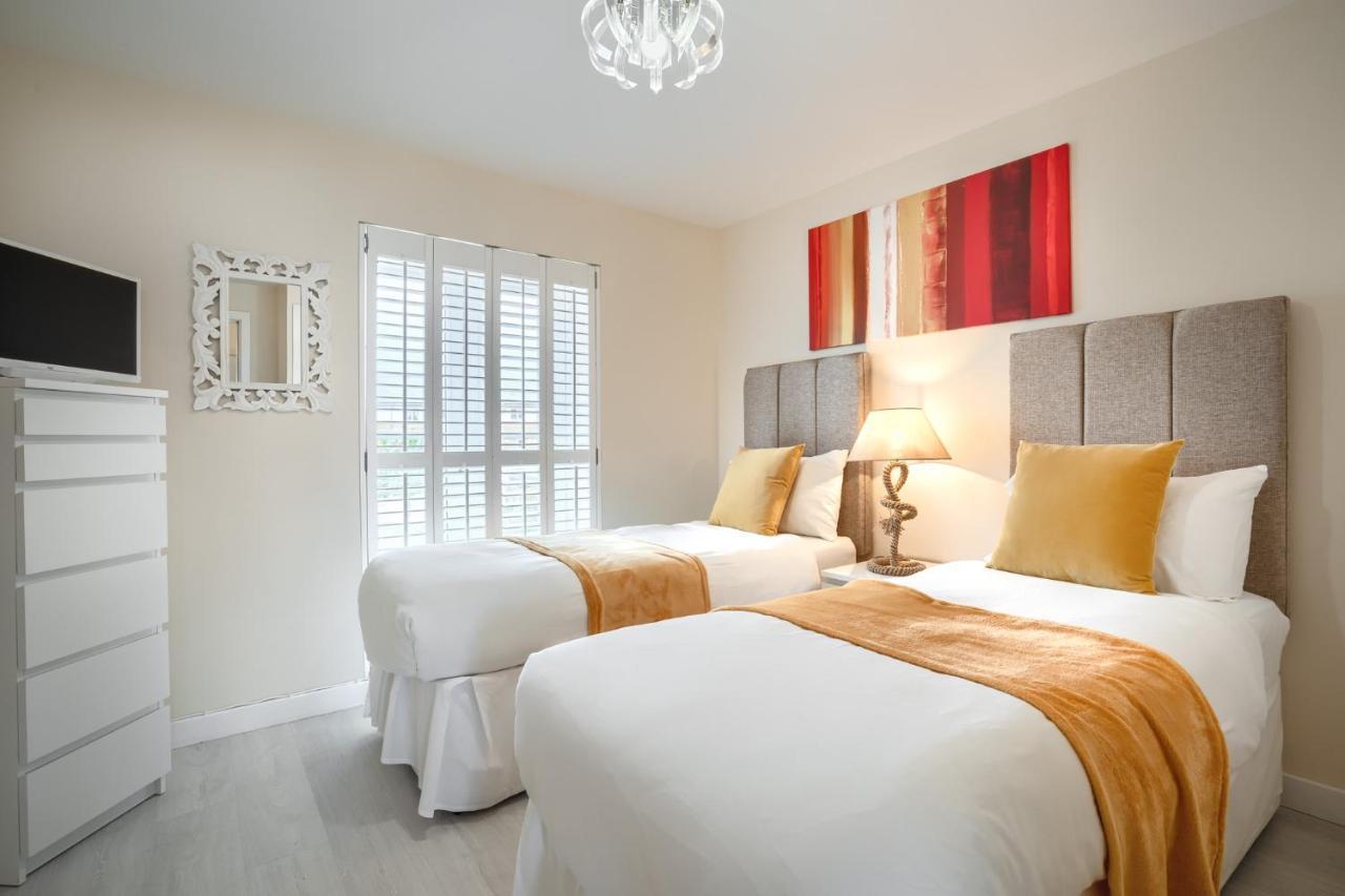 Luxury Beachfront Outstanding 2 Bedroom Apartment Eastbourne Dış mekan fotoğraf
